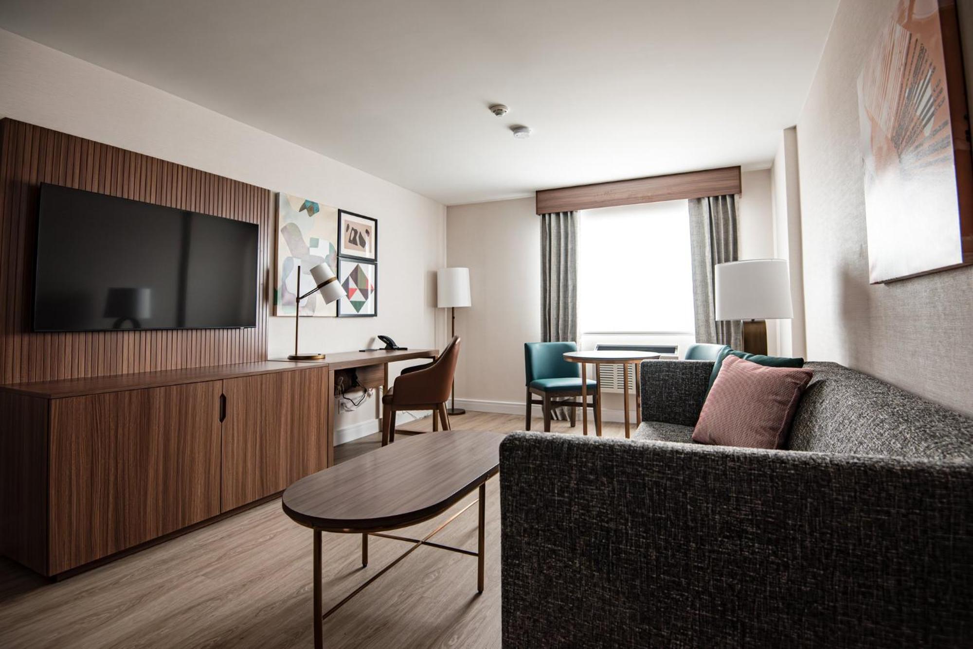 Holiday Inn & Suites Winnipeg Downtown By Ihg Екстериор снимка